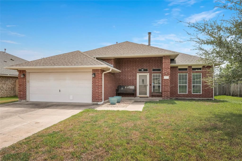 1208 Portsmouth, College Station