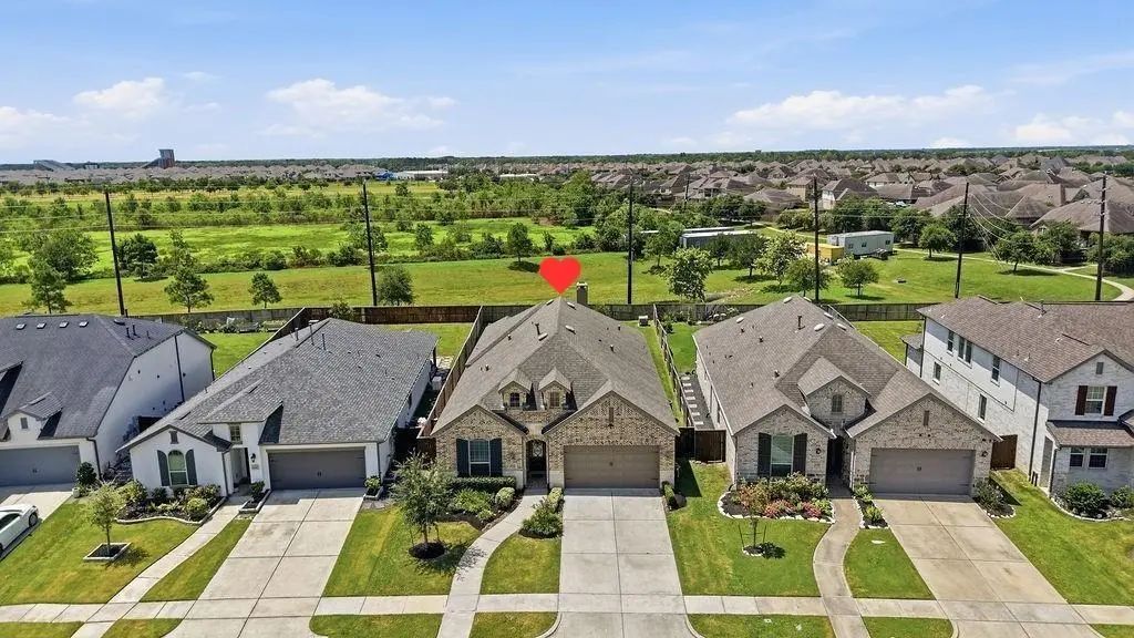4042 Shackleton Court, Iowa Colony