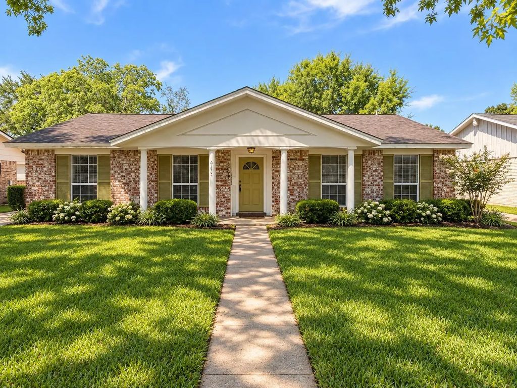 9030 Jackwood Street, Houston