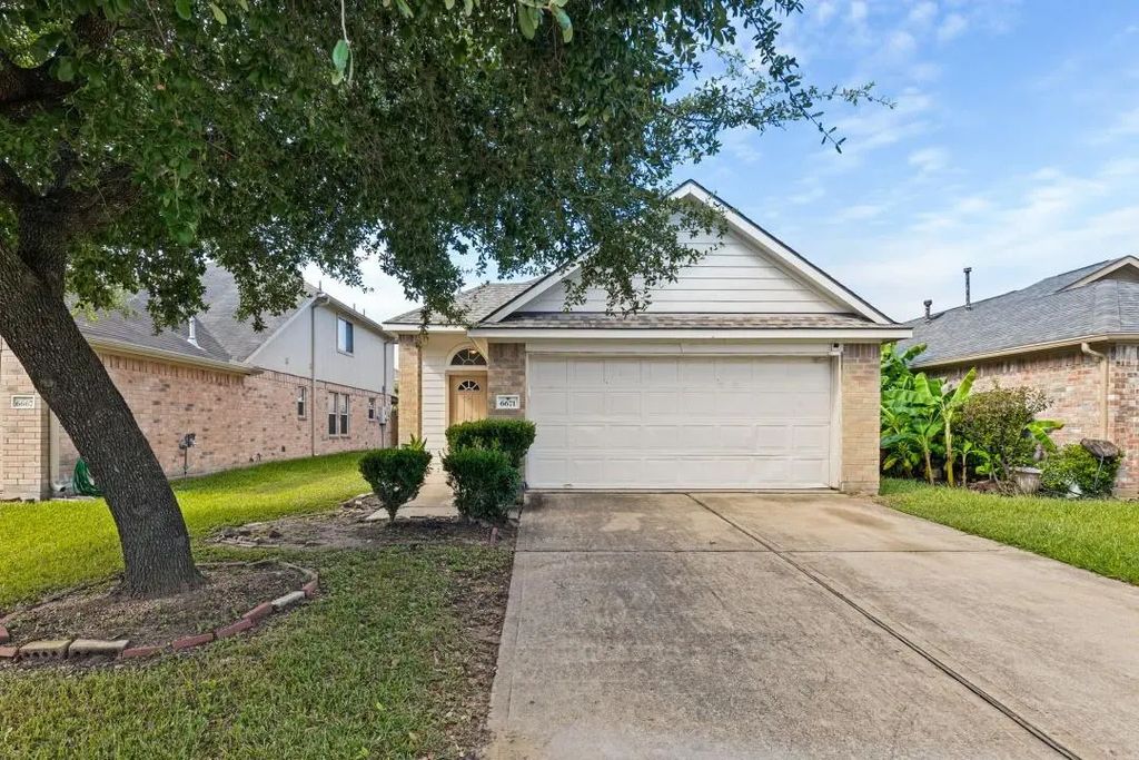 6671 Rusty Ridge Lane, Katy