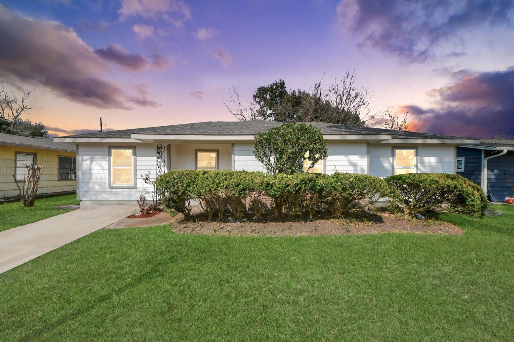 5639 Westover Street, Houston