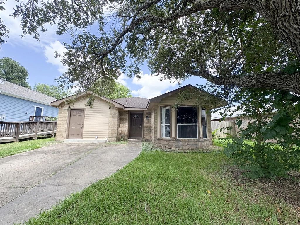 4503 Rattan Avenue, Bay City