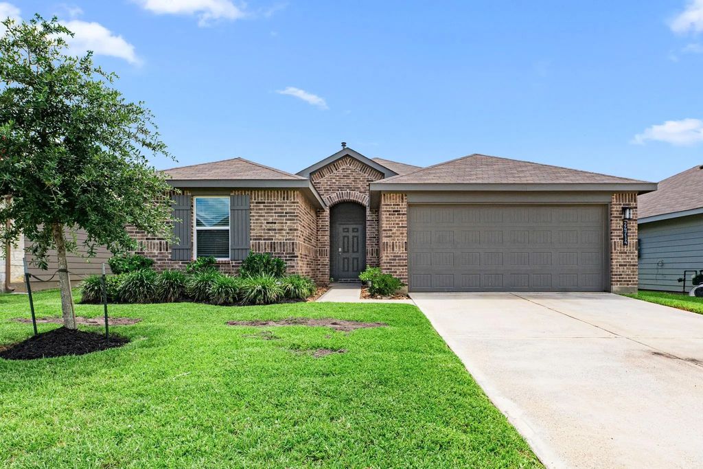 24714 Mountain Tree Drive, Magnolia