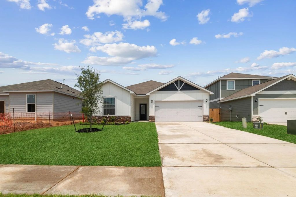 705 Jasmine Ridge Lane, Waller