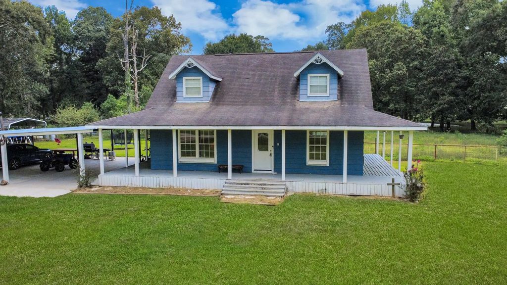 1054 County Road 650, Dayton
