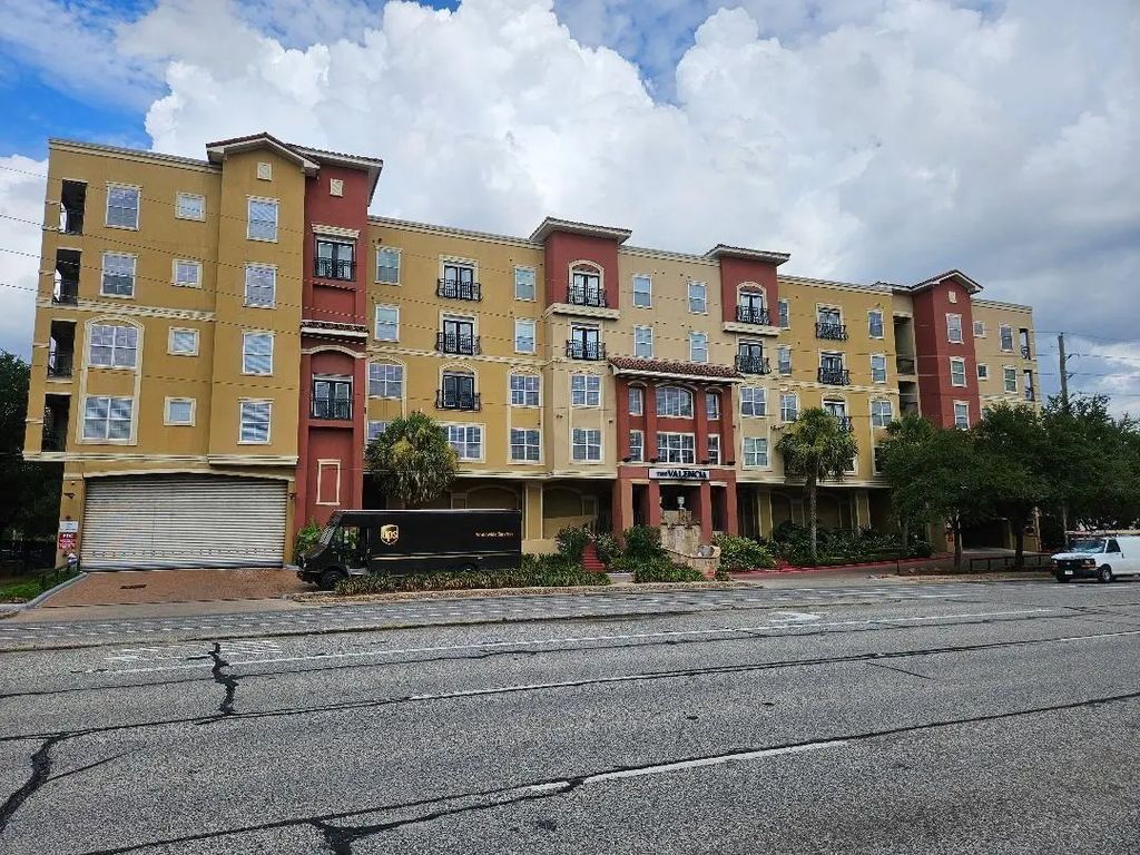1711 Old Spanish Trail 107, Houston