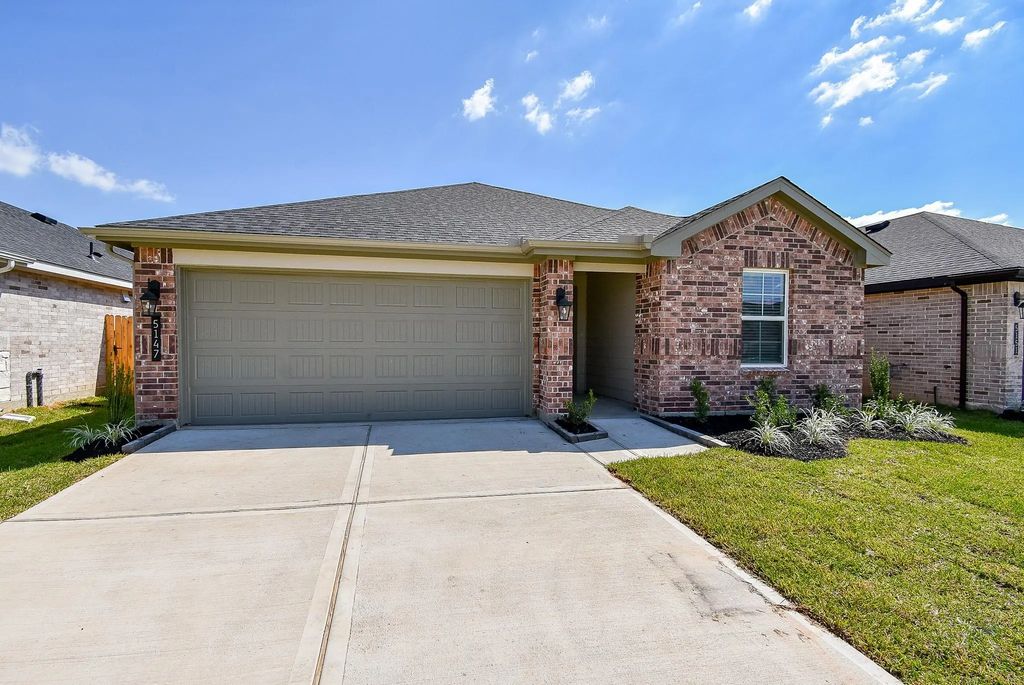 5147 Hunters Trail, Fresno
