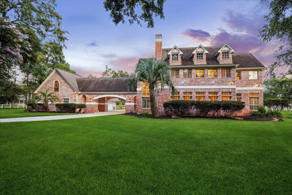 39414 Lago Drive, Magnolia