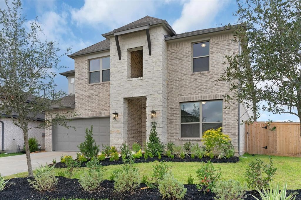 326 Texoma Plains Drive, Conroe