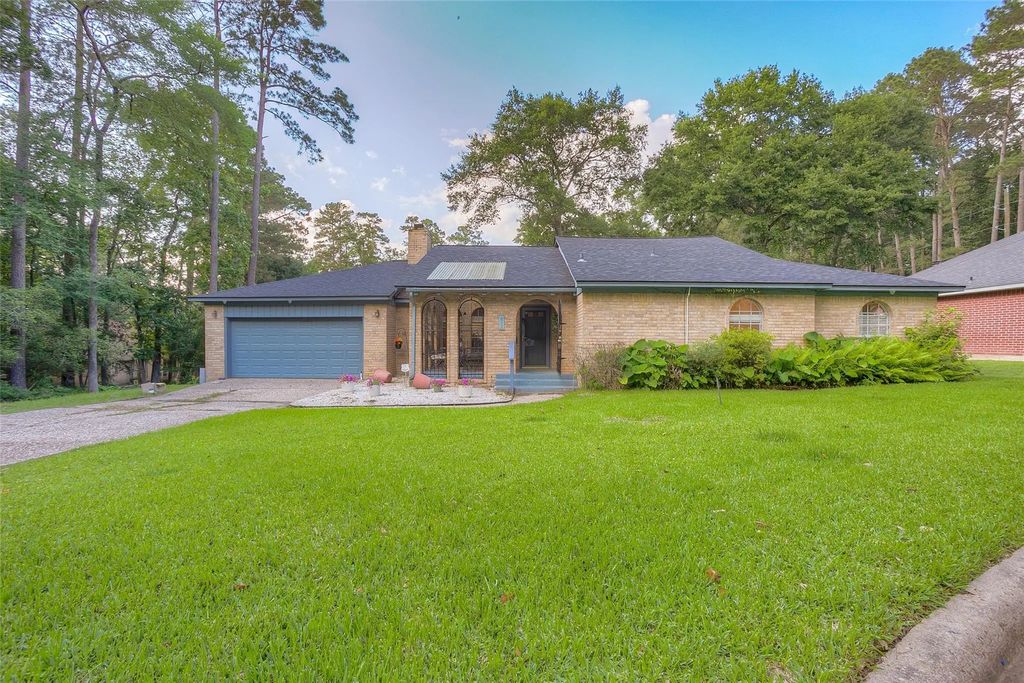 404 River Oaks Drive, Huntsville