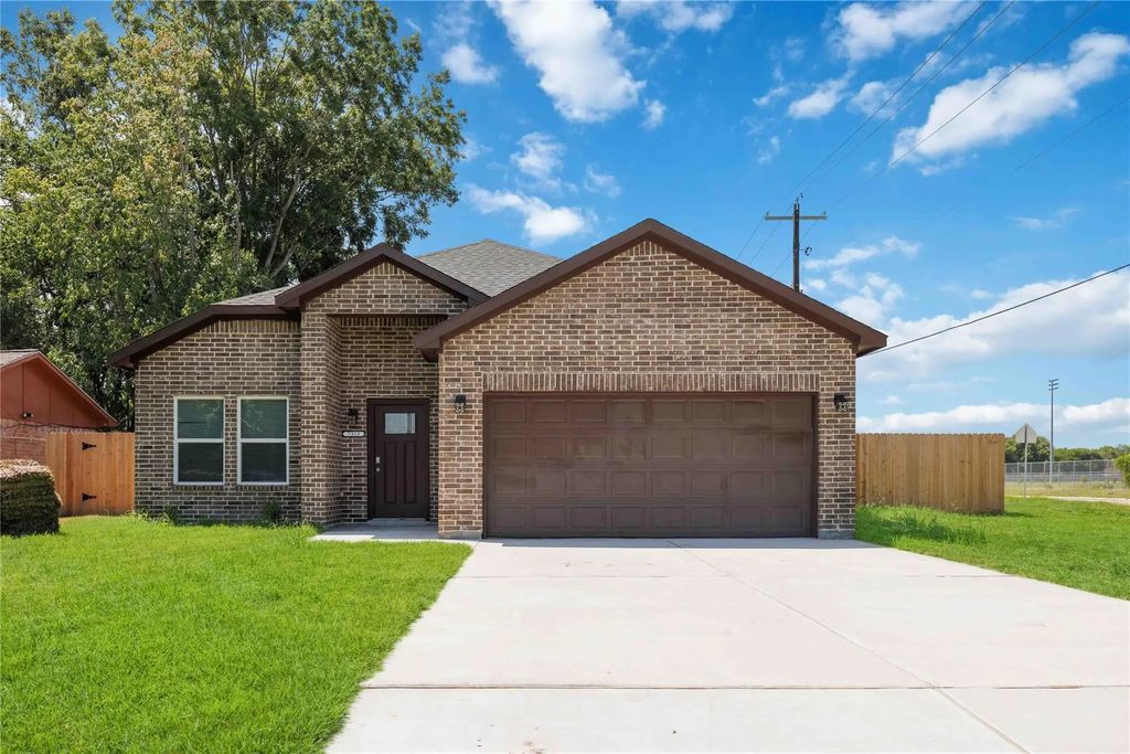 7313 Wren Circle, Texas City
