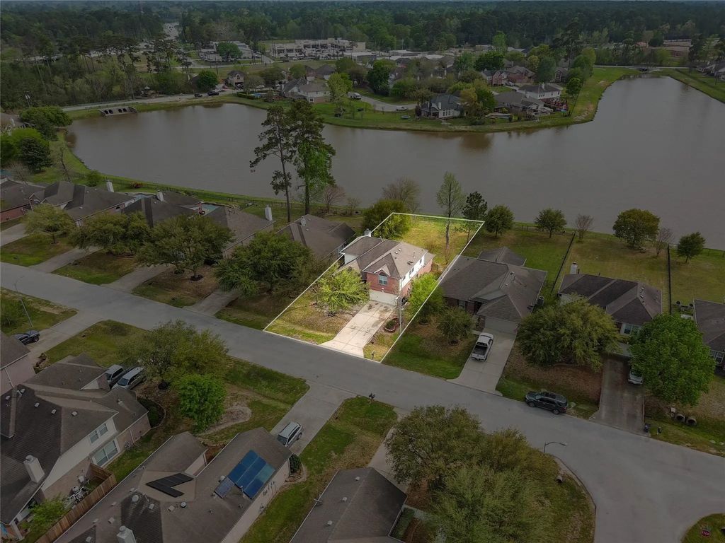 9219 E Lakeside Drive, Magnolia