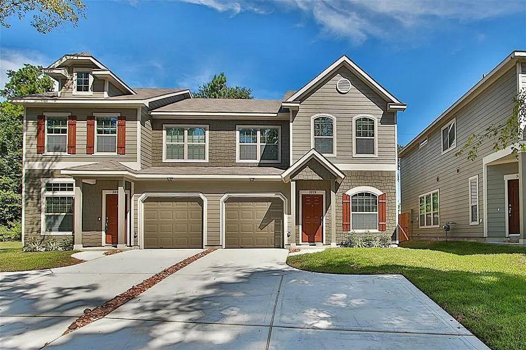 36 Woodland Hills Drive B, Conroe