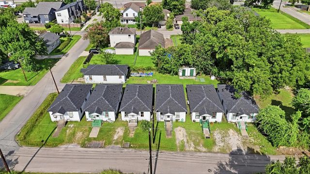 2222 Erastus Street, Houston
