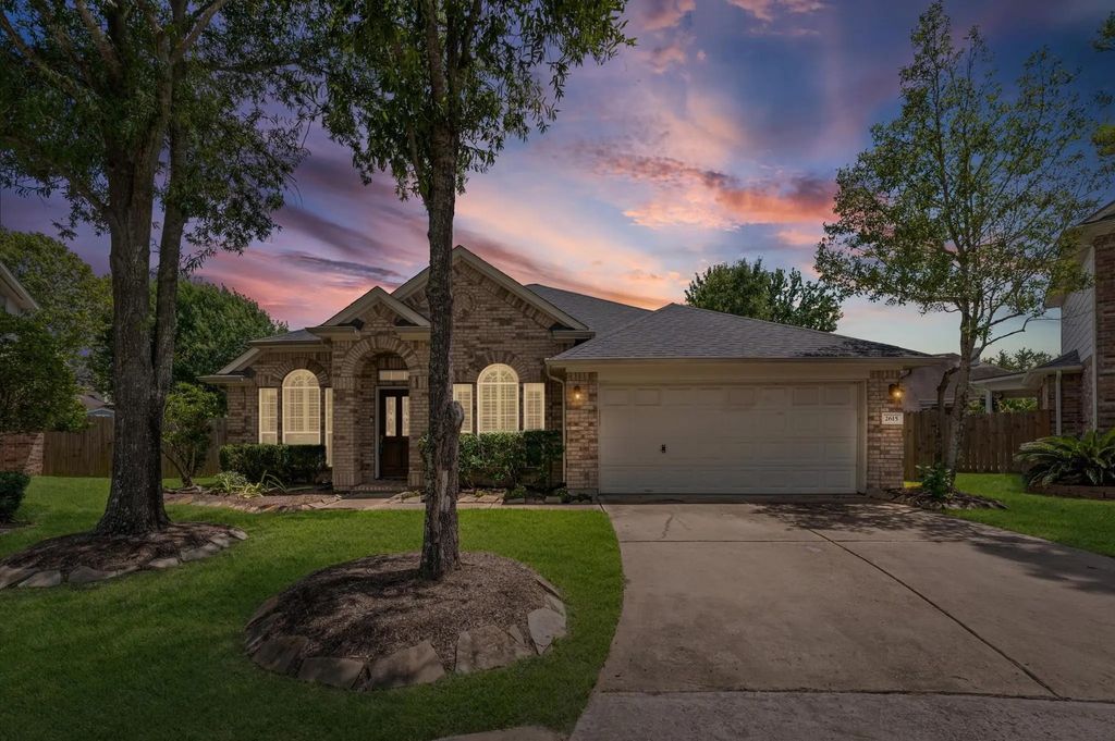 2615 Easton Springs Court, Pearland