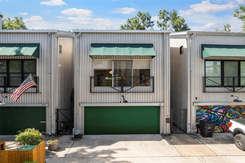 217 W Drew Street, Houston