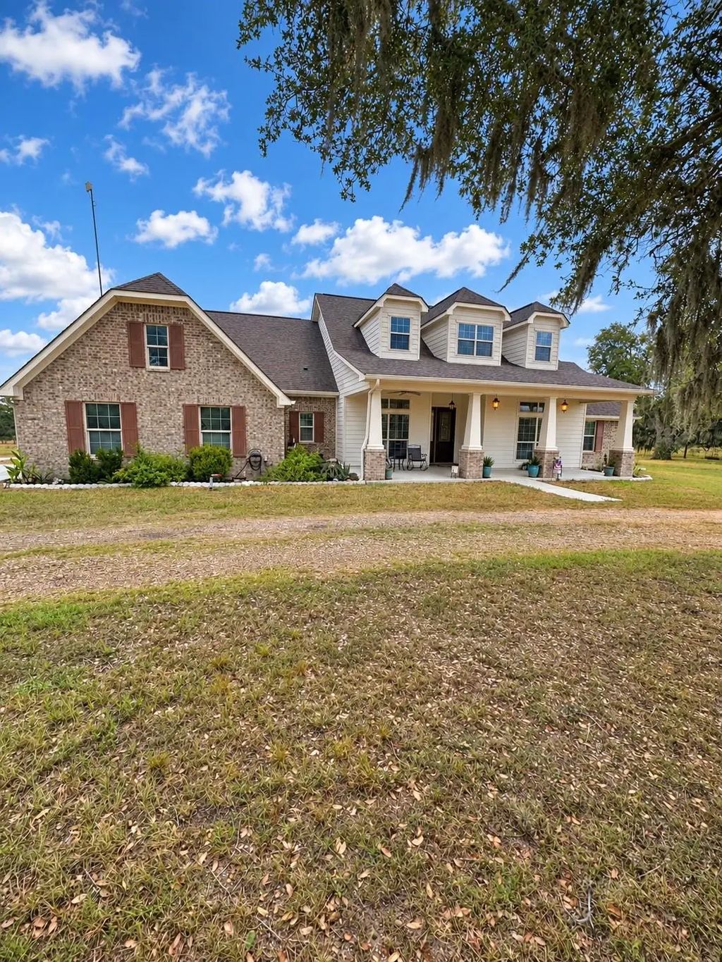 1684 Zengerle Rd, Cuero
