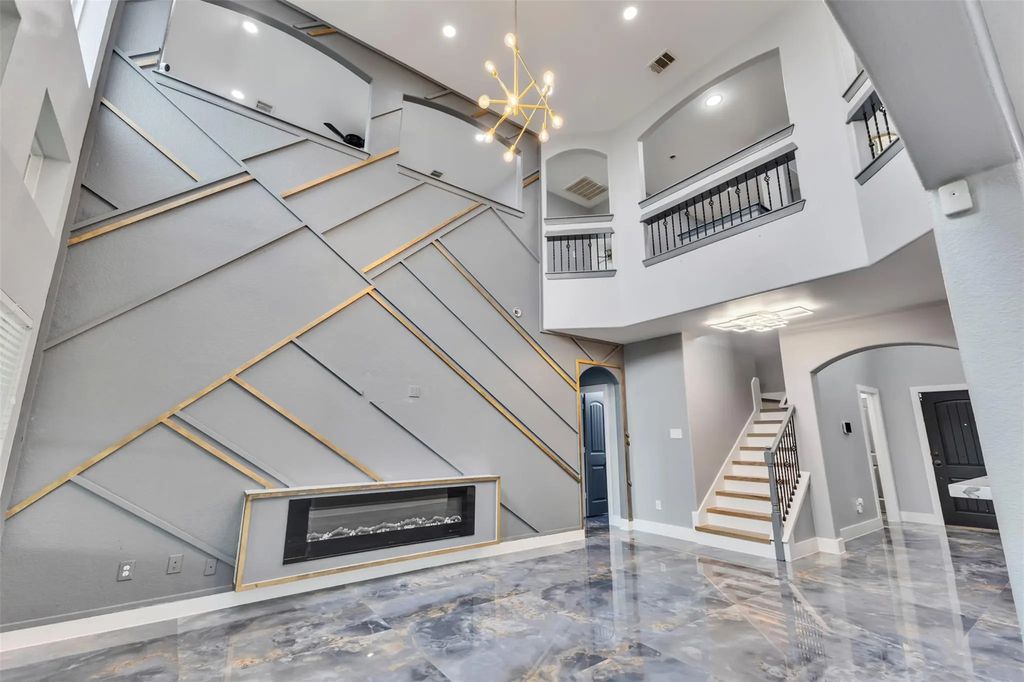 12119 Golden Oasis Lane, Humble