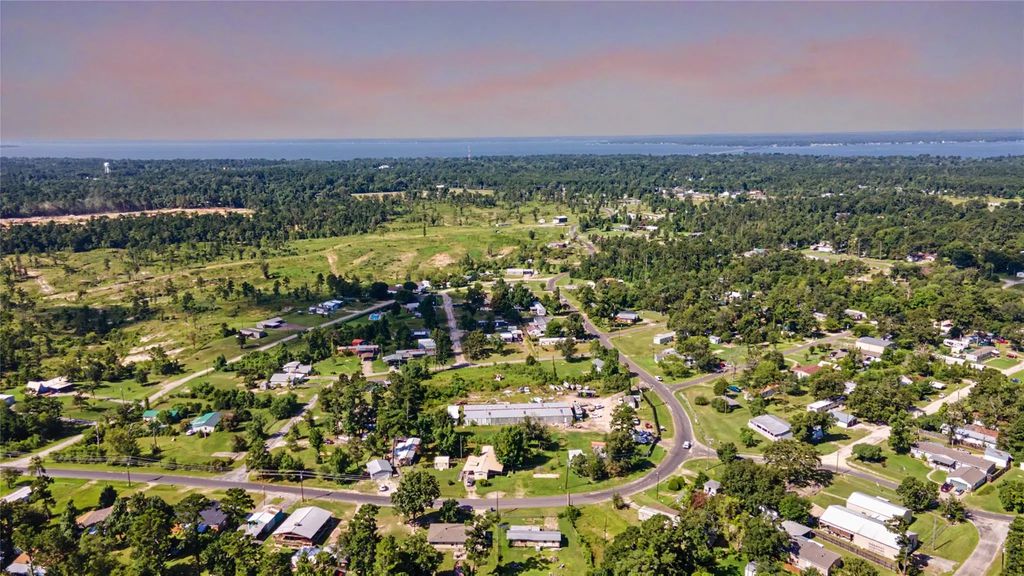 776 Yaupon Cove Drive, Onalaska