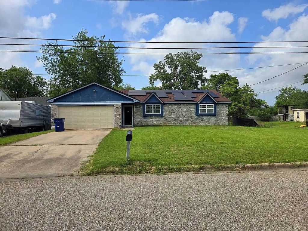 3000 2nd Avenue N, Texas City
