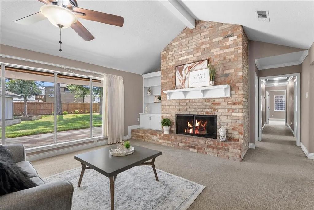 2904 Frostwood Circle, Dickinson