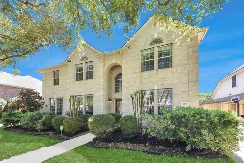 12815 Dadebrook Court, Houston