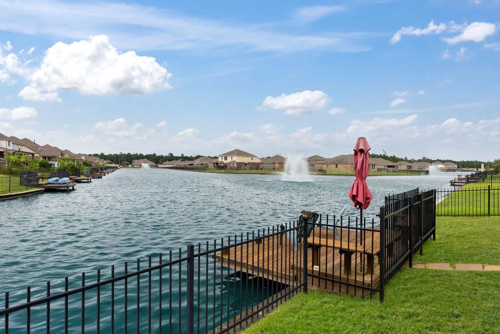 3719 Lake Bend Shore Drive, Spring