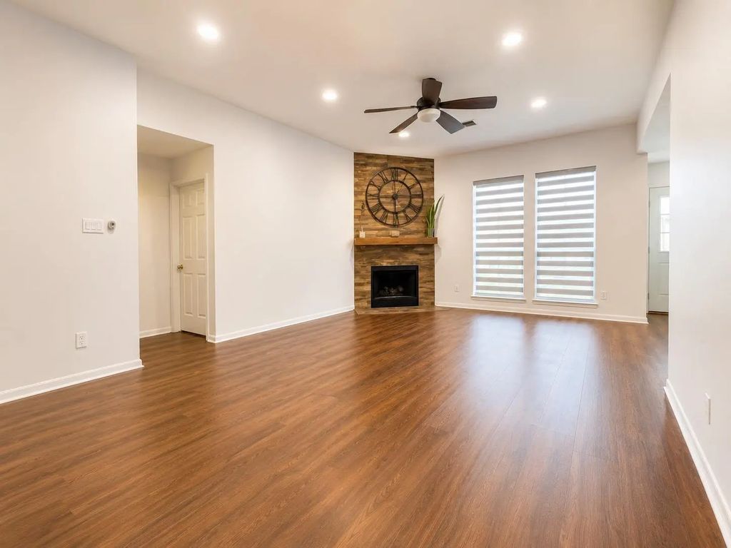 6411 Spring Creek, Houston