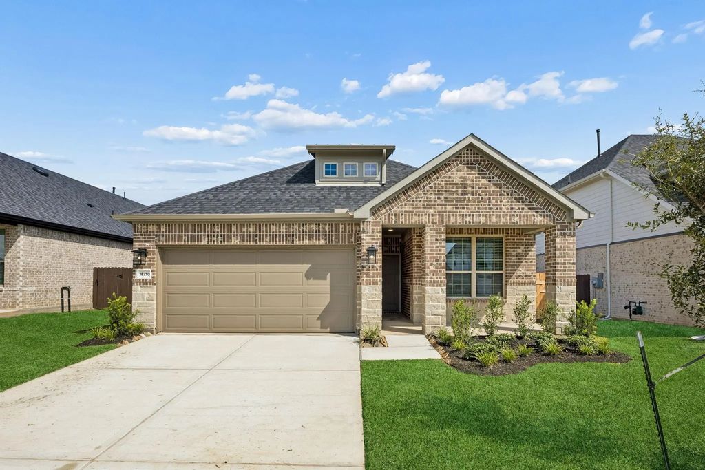 18210 Ellerden Forest Drive, Tomball