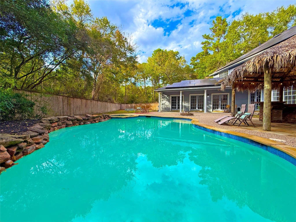 263 S Crimson Clover Court, The Woodlands