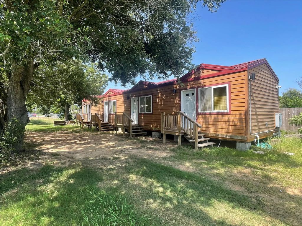 1104 Rorem Avenue, Palacios