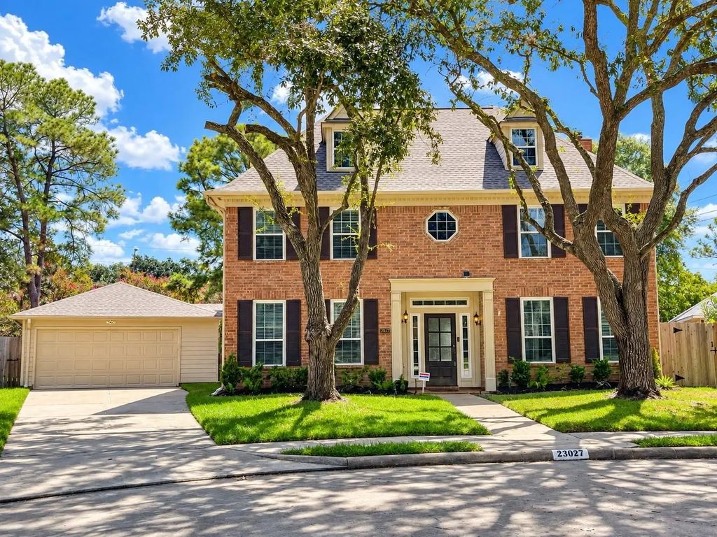 23027 Lodgepoint Drive, Katy