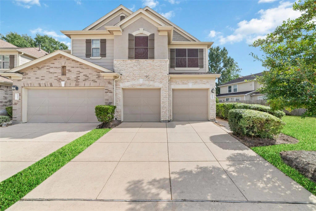 16012 Summerville Lake Drive, Tomball