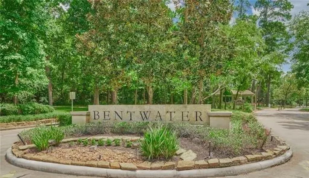 81 Waterford Way, Montgomery