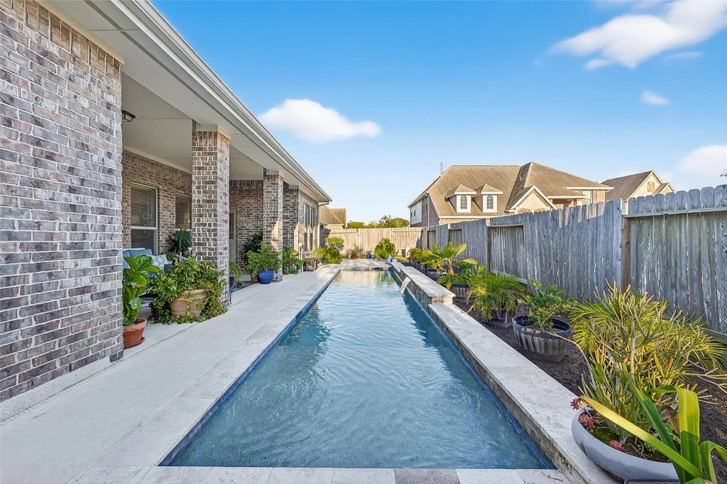 4219 Sycamore Point, Friendswood