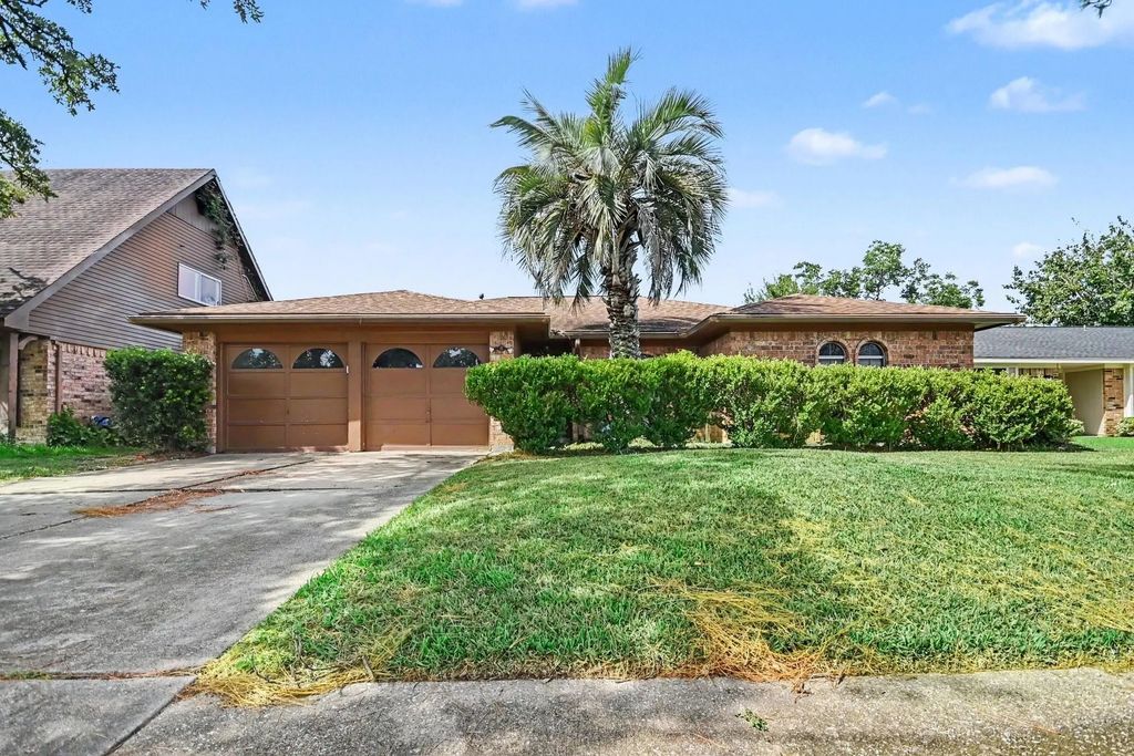 807 Voyager Drive, Houston
