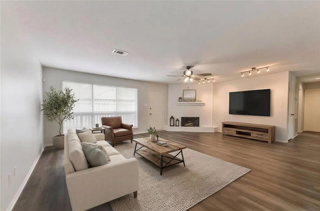 16606 Burlcreek, Houston
