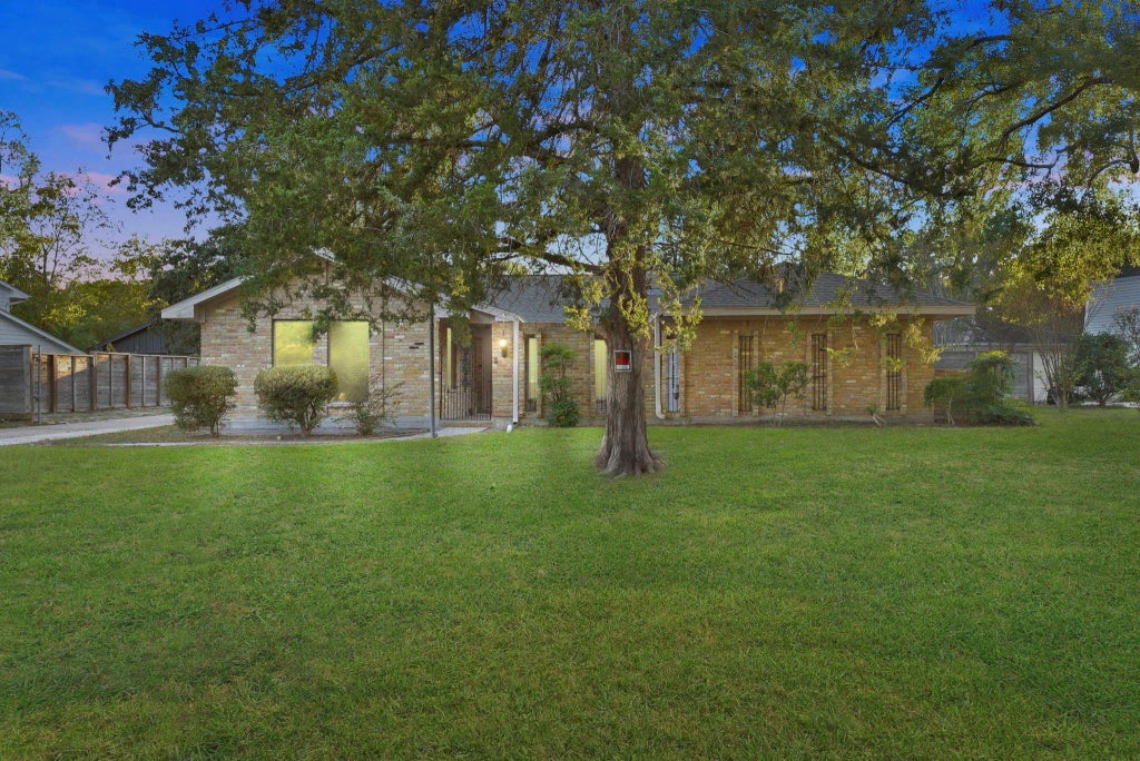 639 Ames Street, Spring