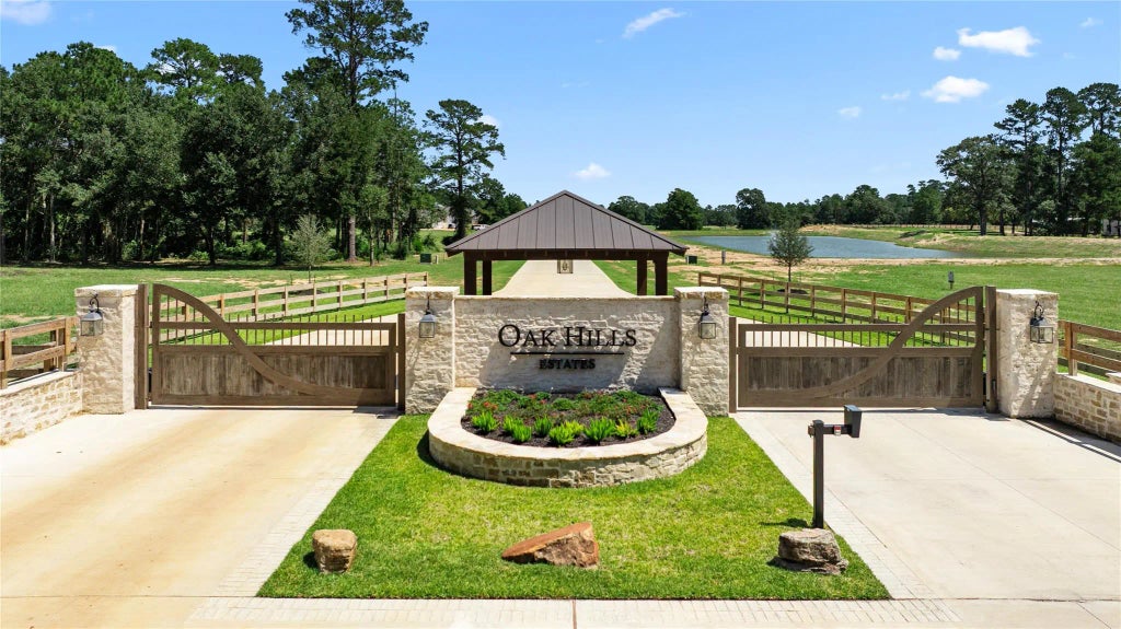 204 Rolling Oaks Drive, Hockley