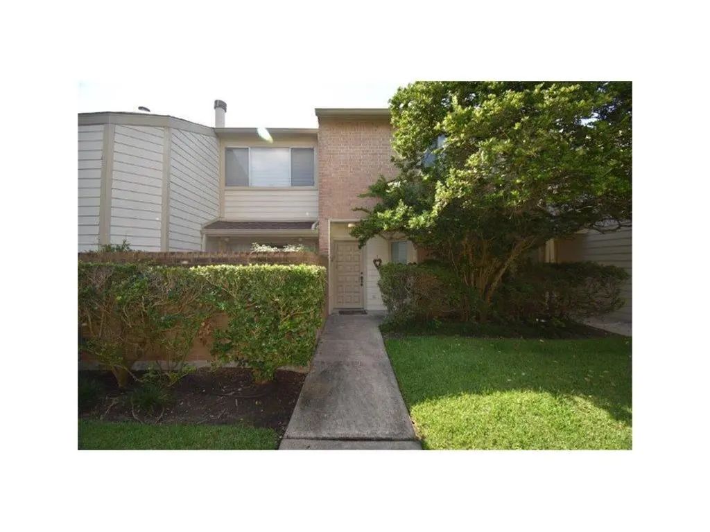 2060 Augusta Dr 3/7, Houston