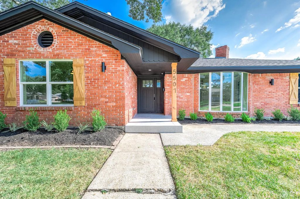 5507 Valkeith Drive, Houston