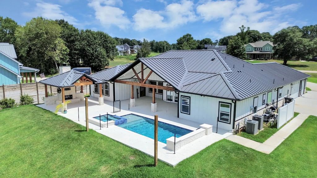 140 Quiet Springs Trail, Willis