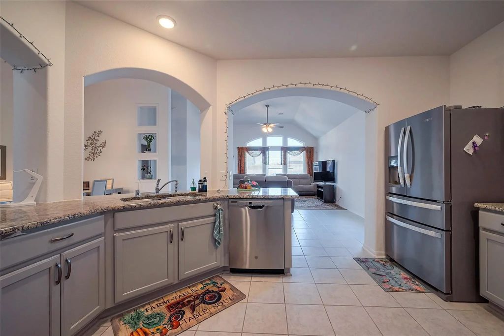 5819 Southern Rose Lane, Rosenberg