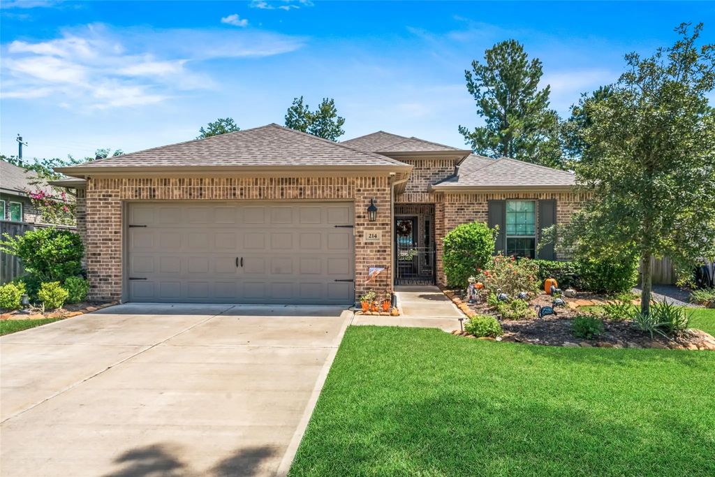 214 N Wild Petunia Trail, Montgomery