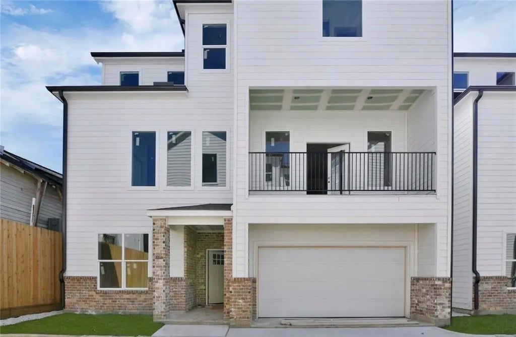 207 Edgewood Street B, Houston