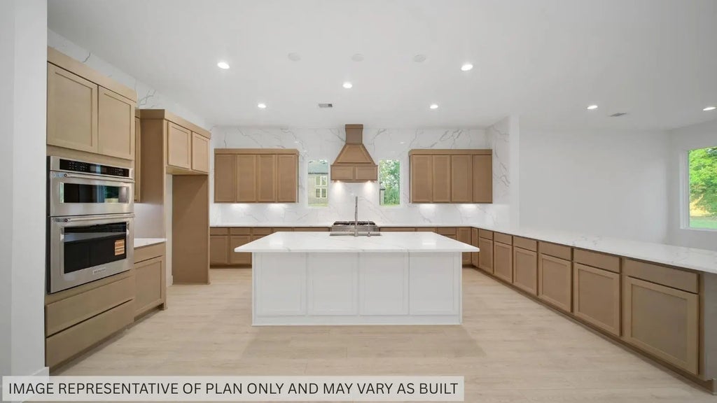 358 Louvenia Court, Pinehurst