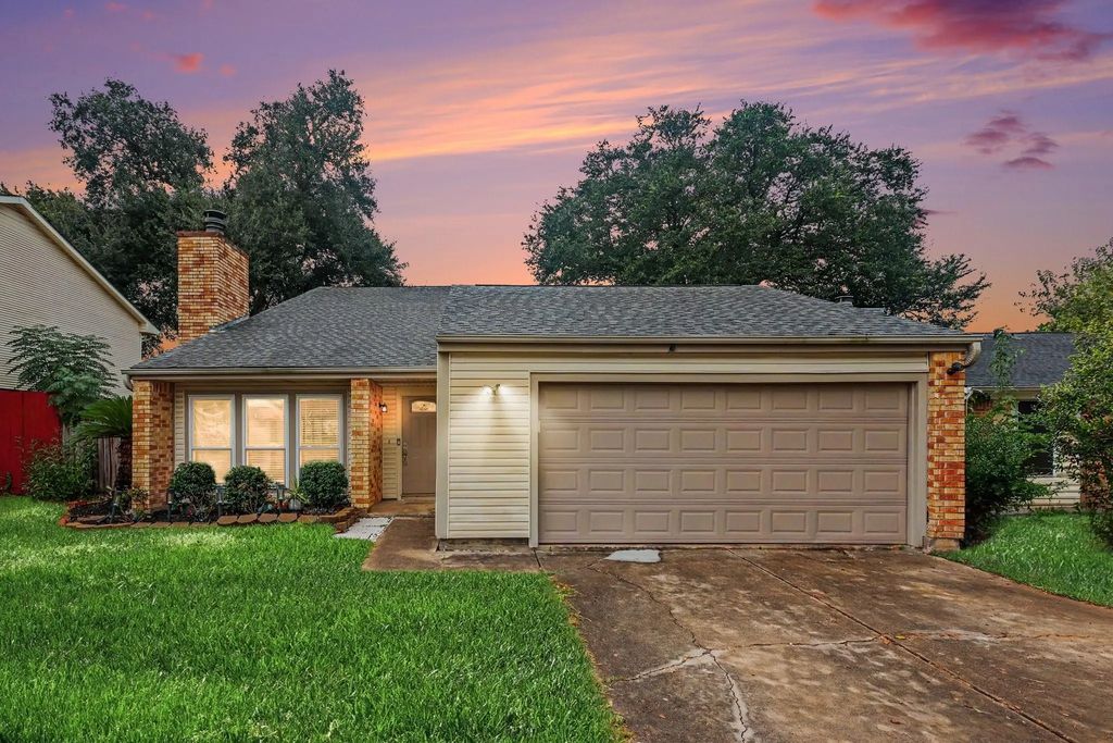 5510 Sugar Creek Drive, La Porte