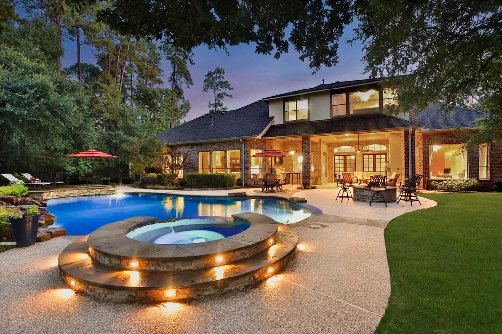 70 W Ambassador Bend, The Woodlands