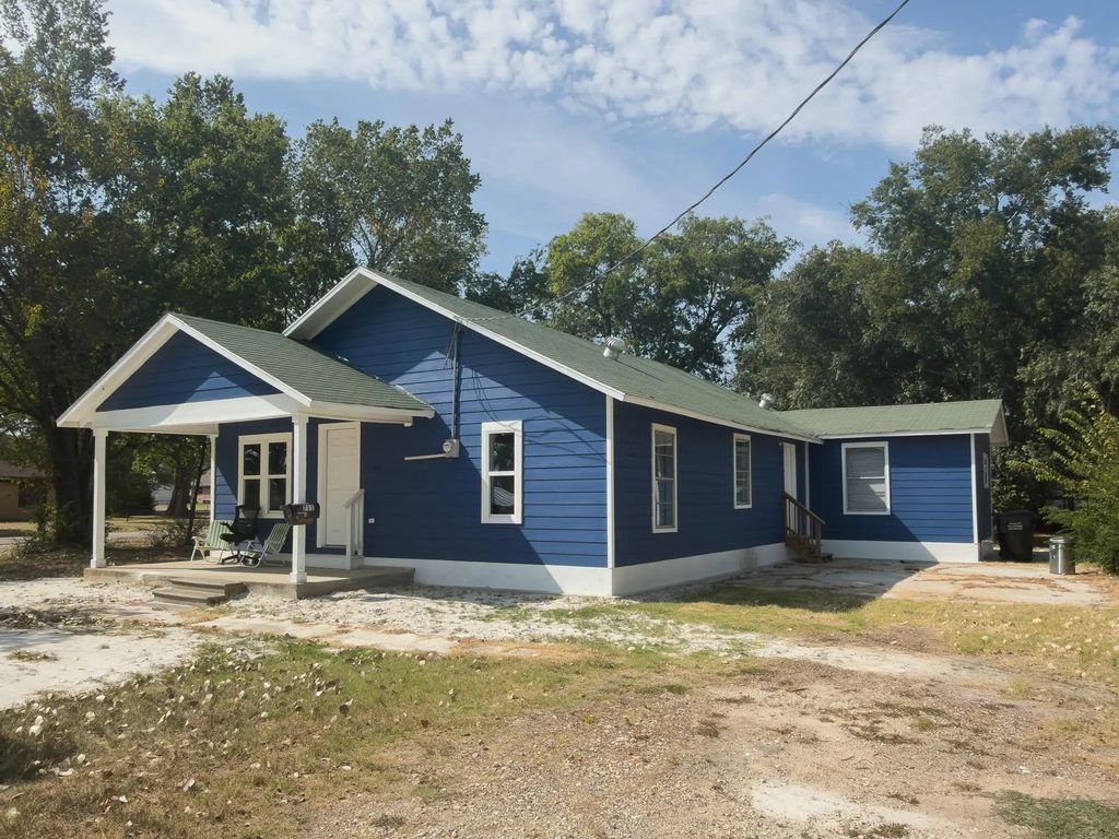 711 Jefferson Street, Teague