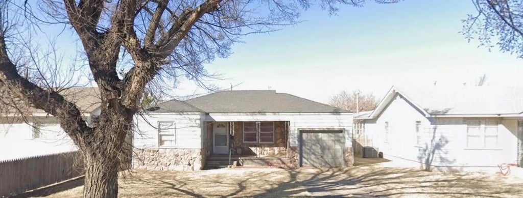 1036 S Wells Street, Pampa